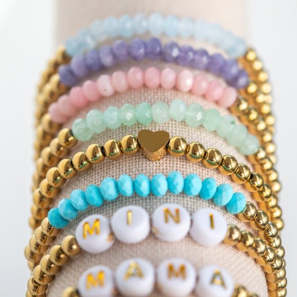 18K Gold Beaded Stretch Bracelet w/Heart Waterproof Stackable Jewelry Heart - Picture 9 of 11